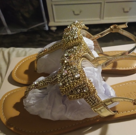 Sandals - Picture 3 of 3